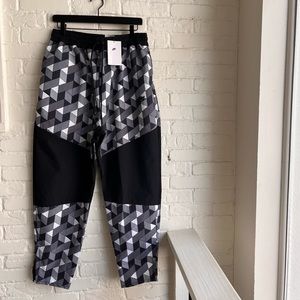 NWT Nike Jogger Pants